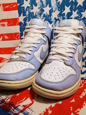 Nike DD1869-107 Size  9.5 Light Blue and White